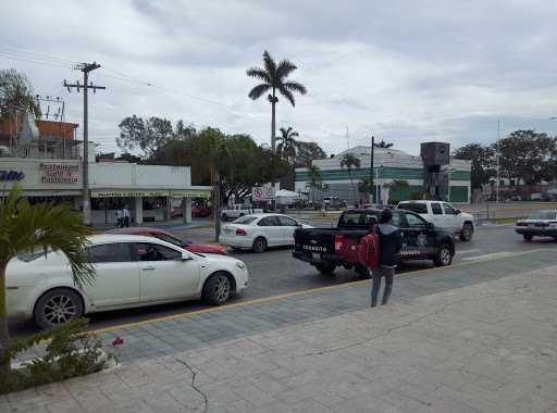 Plaza Isauro Alfaro - Thumbnail