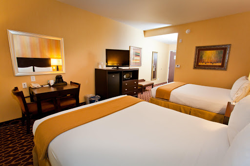 Holiday Inn Express & Suites Sacramento NE Cal Expo, an IHG Hotel - Thumbnail