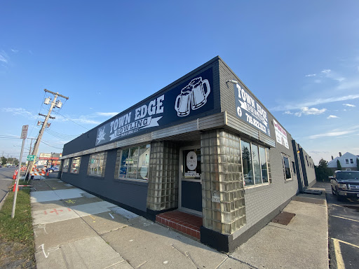 Town Edge Bowling Center - Thumbnail
