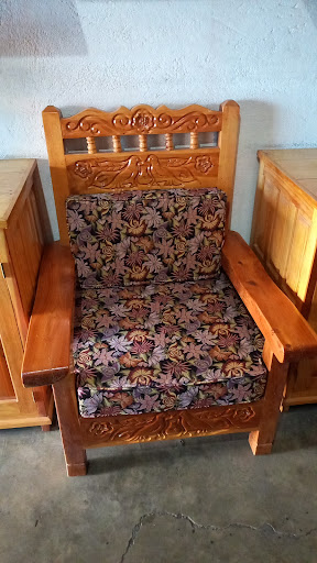 Muebles Coloniales Giles - Thumbnail