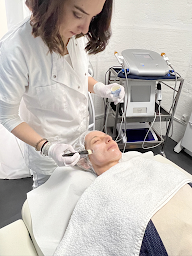 Photo n°7 de NOV'ESTHETIC à Tours (Institut de spa et bien-être)