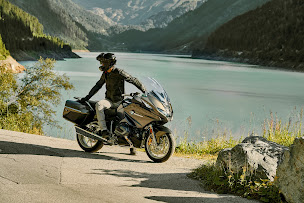 Photo n°3 de RENT A RIDE BMW Motorrad Anglet Pau à Anglet (Agence de location de motos)