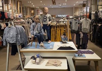 Photos of Next Fashion