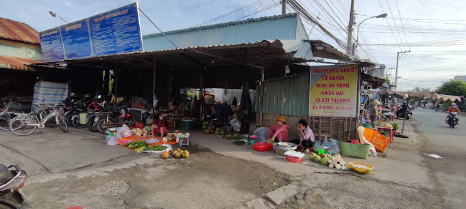 Chợ Khánh Hậu