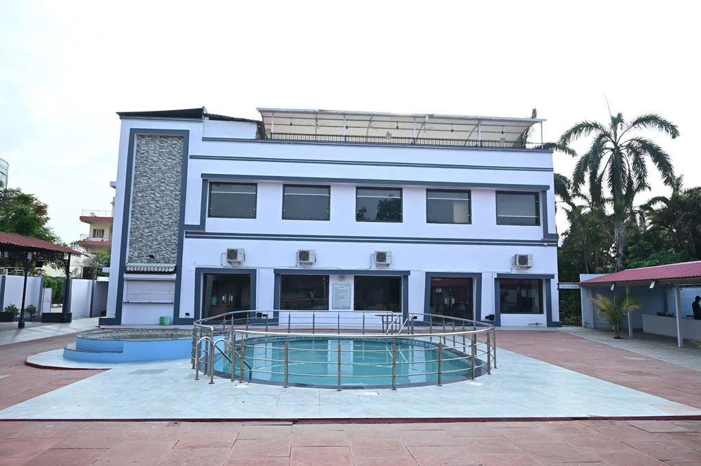 Hotel Shark Inn