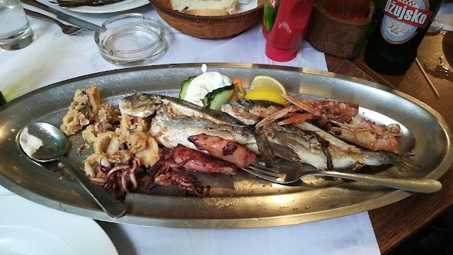 Restoran "Galeb"