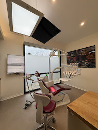 Photo n°10 de Docteur Attias Florian à Marseille (Dentiste)