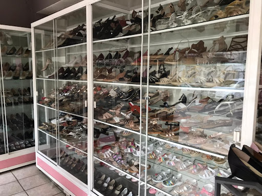 Zapaterías Medina Gallery - Mexico