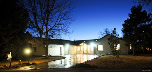 Hilda Massey - Denver Metro Realtor with Keller Williams Realty DTC, LLC - Thumbnail