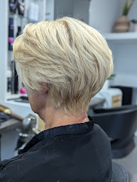 Photo n°26 de Morgan D'Axel Artisans Coiffeurs à Bron (Salon de coiffure)