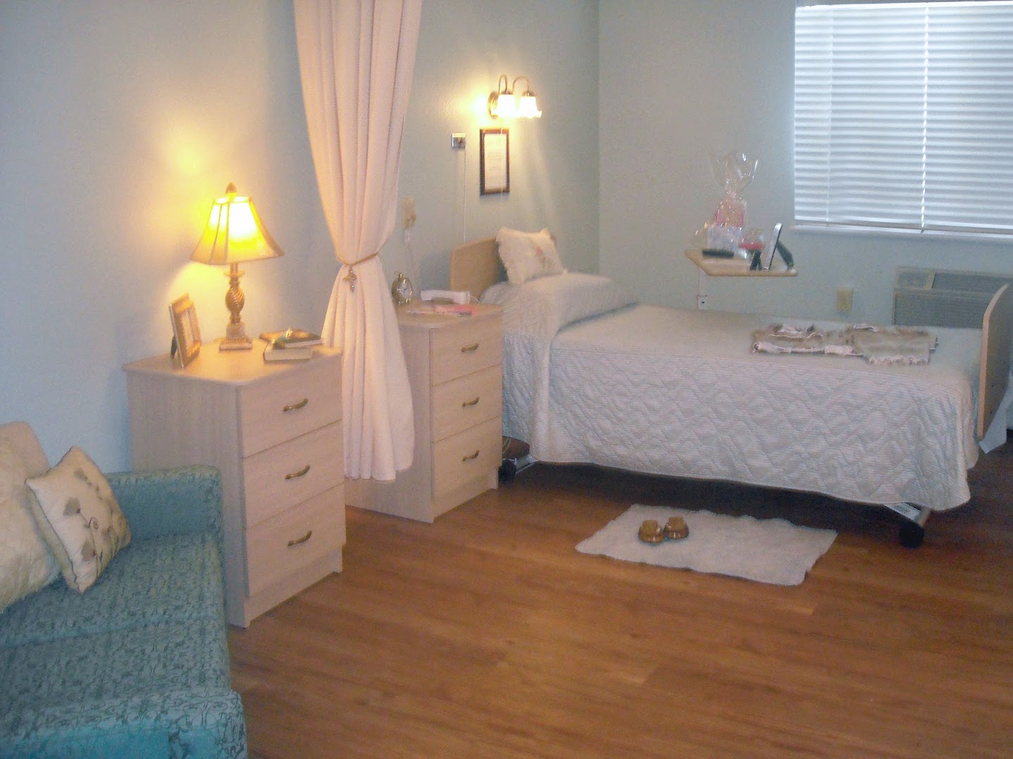 Berkley Manor Care Center - Photo 2