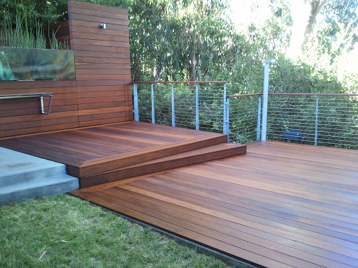 Deck Doctors Logo