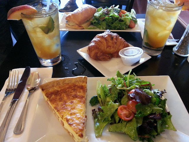 Renaud's Patisserie & Bistro