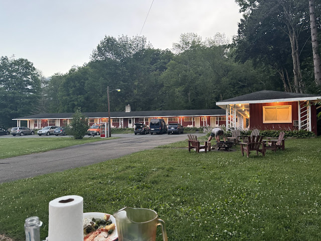 Roscoe Motel by null