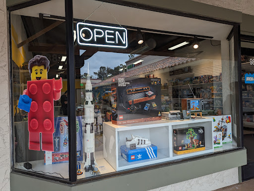 Bricks & Minifigs San Diego North