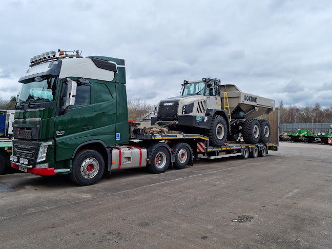 Cadzow Heavy Haulage Ltd - Taxi service
