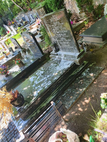 OPIEKA NAD GROBAMI † TRÓJMIASTO - Usługa sprzątania