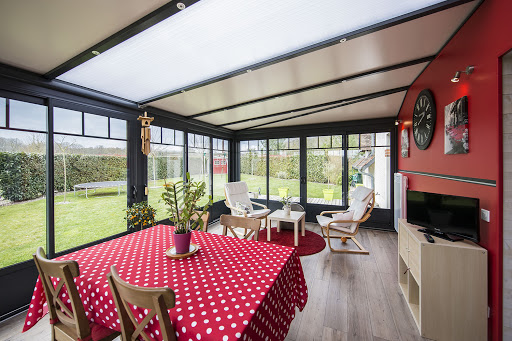 Photo de AKENA véranda, extension de maison, pergola bioclimatique, carport et pool house Vendée à Dompierre-sur-Yon (85170)