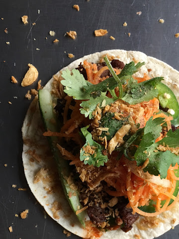 Xe May Sandwich Shop - Upper East Side by null