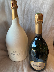 Photo n°4 de CAVE DU MOULIN MASSIEUX à Massieux (Cave à vins)