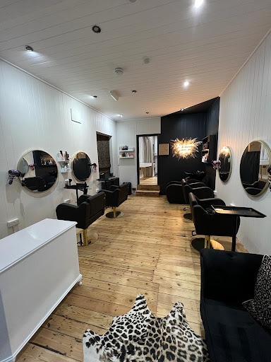 Claire Wareham Hair Specialists - Thumbnail