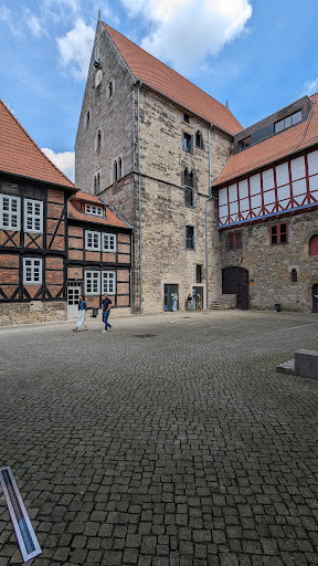 Hohes Haus Haus 50 - Kulturcampus - Thumbnail