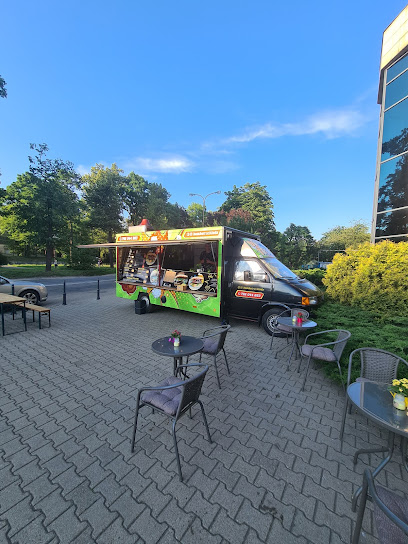 BombaTruck