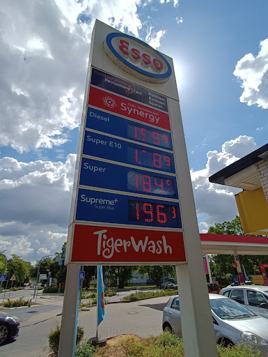 Esso Station Bad Nauheim - Thumbnail