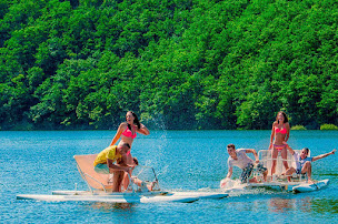 Photo n°79 de Camping Homair - Domaine des Tours à Saint-Amans-des-Cots (Piscine)