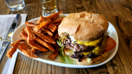 Penrose Taphouse & Eatery - Thumbnail