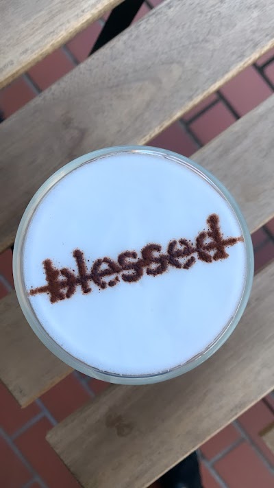 blessed (カフェブレスド)