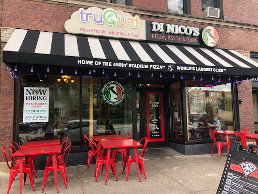 Nonna's pizza / Trugurt Frozen Yogurt, Smoothies & Teas - La Grange - United States