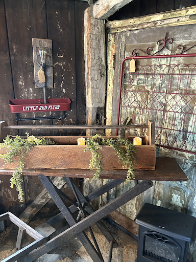 Olde Farmhouse Antique Country Store