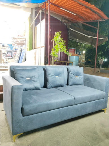 3 seater post image