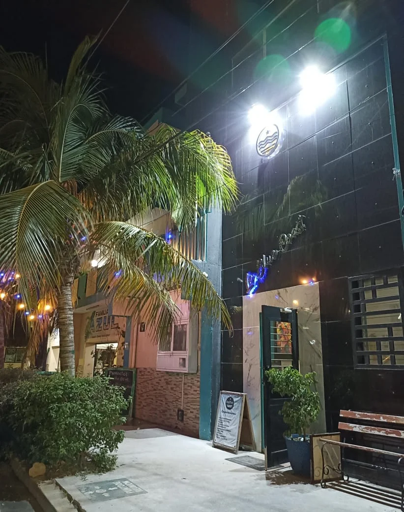 Le Blue Coast