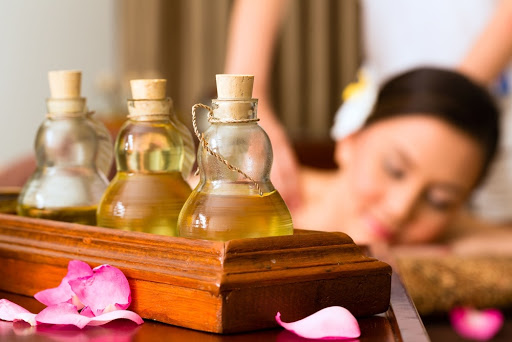 Thapana Traditional Thai Oils Massage - Thumbnail