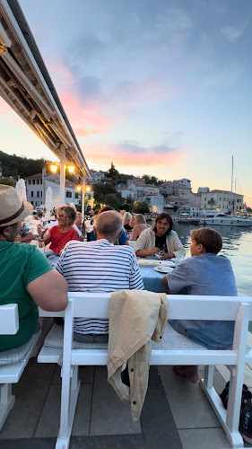 Radno vrijeme Restoran Na moru