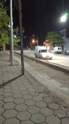 Plazoleta Monumento Al Caballo - Tienda de deporte