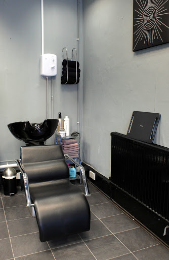 Beth Daniel Hair Designers - Thumbnail
