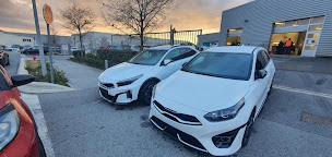 Photo n°11 de Kia l Fréjus - Groupe JPV à Fréjus (Vendeur de voitures d'occasion)