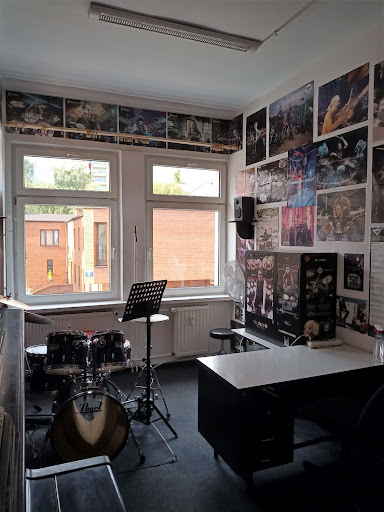 Autorska Szkoła Muzyki Rozrywkowej i Jazzu I i II st. im. Krzysztofa Komedy