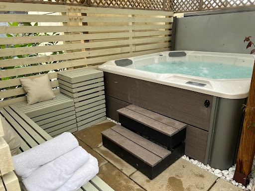 The Zen Den Beauty - Thumbnail