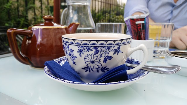 The Tea Caddy