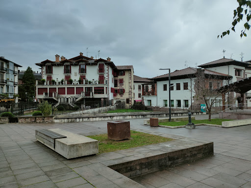 Plaza Elizondo - Thumbnail