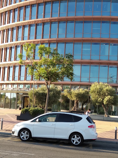 Taxis y vtc Islantilla sl 667561681 - Thumbnail