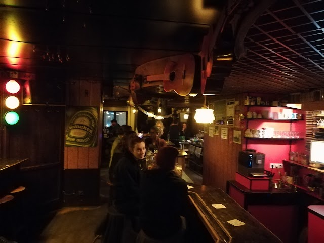 Pub Musiktruhe