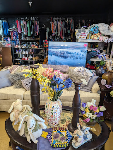 Jd's Boutique & Thrift - Thumbnail