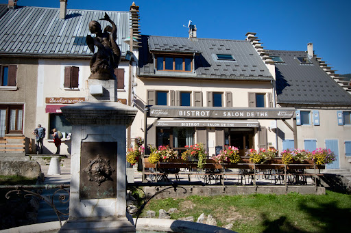 BISTROT " LA TABLE DE LA FONTAINE " - Thumbnail