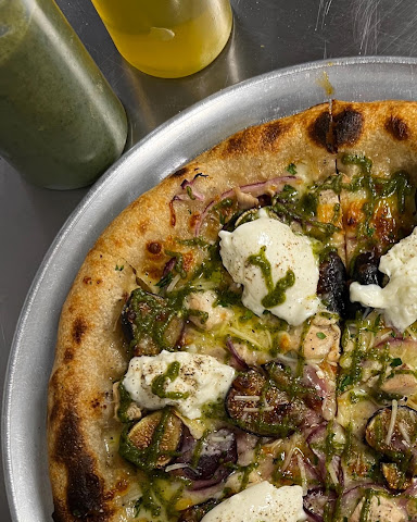 Pizza The Bay by null