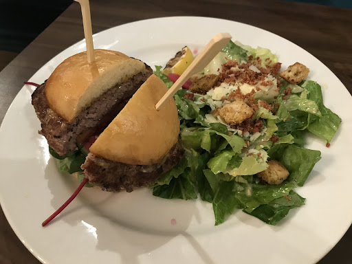 Papi's Eatery & Lounge Gallery - Canada